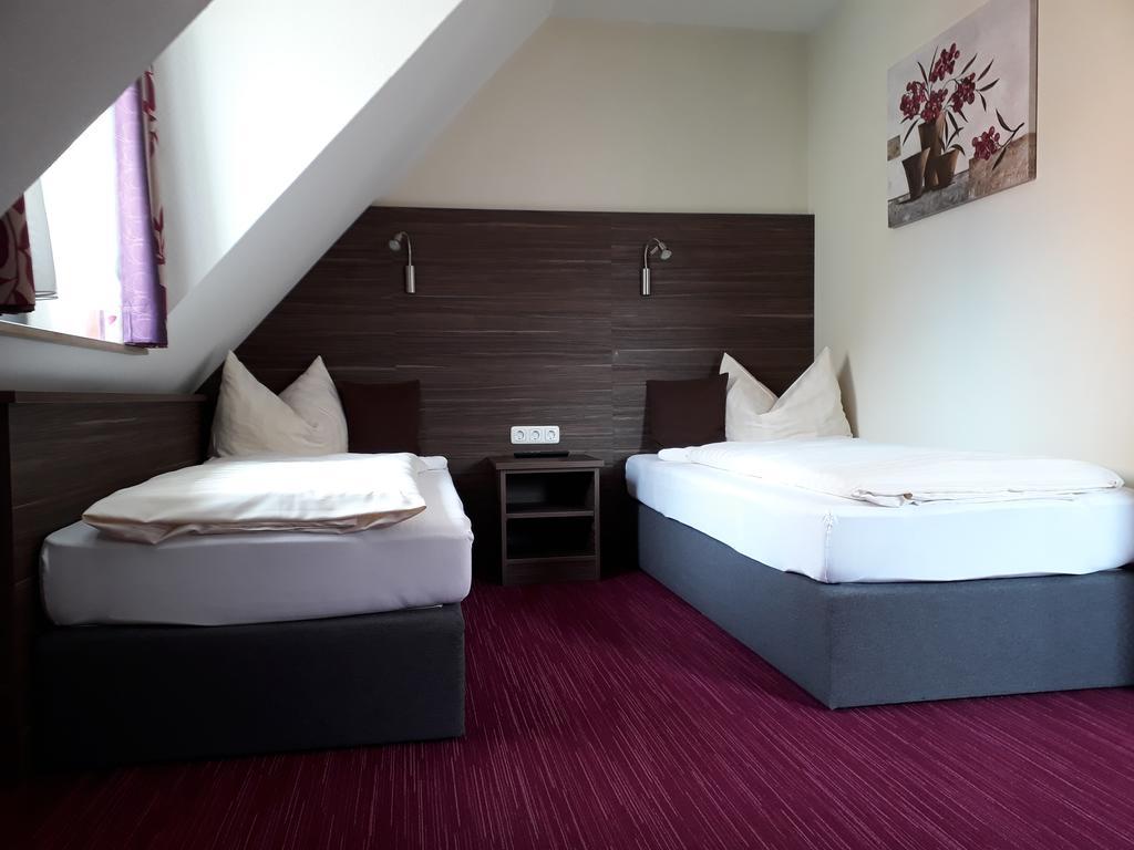Pension Am Weinberg Bed & Breakfast Mainstockheim Екстер'єр фото