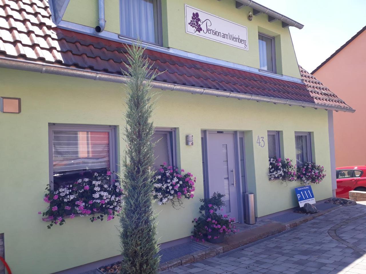 Pension Am Weinberg Bed & Breakfast Mainstockheim Екстер'єр фото